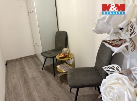 IMG_8044.jpeg | Pronájem - obchodní prostor, 12 m²