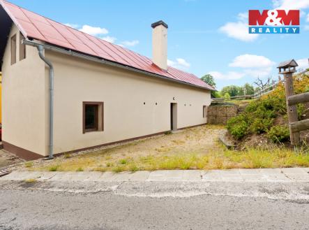 Pohled na dům | Prodej bytu, 3+kk, 62 m²