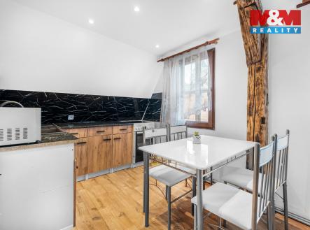 Obývací pokoj + KK | Prodej - dům/vila, 210 m²