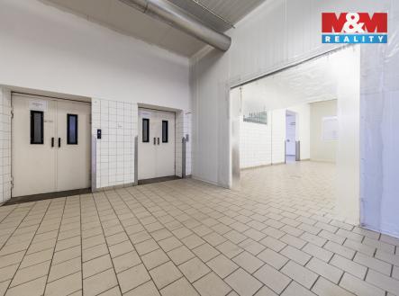 prostor | Pronájem - obchodní prostor, 320 m²