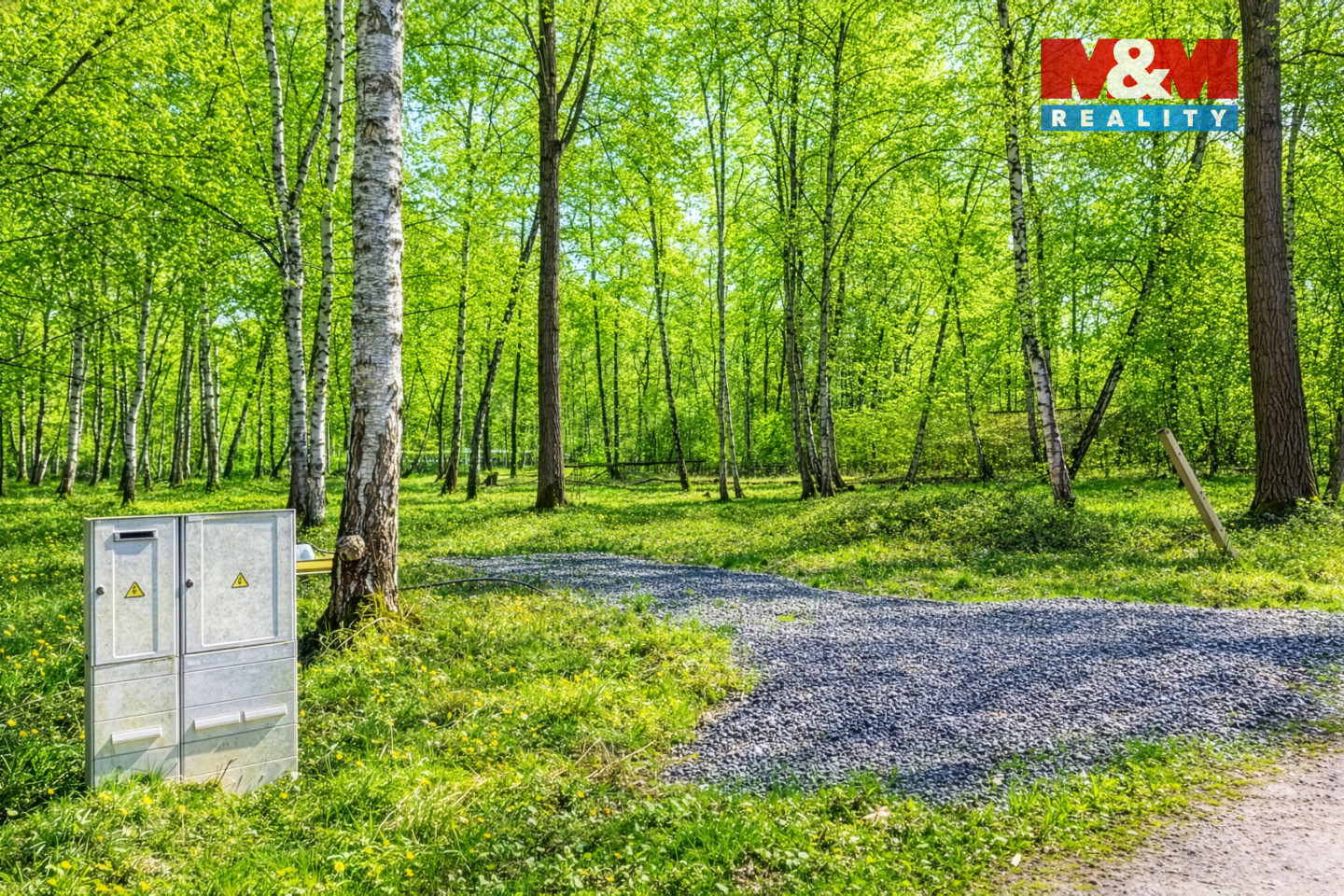 Přední část pozemku