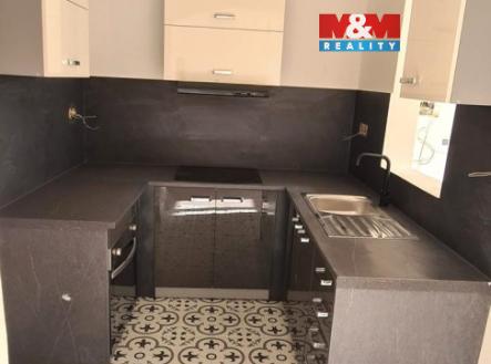 0-02-05-cfe57598211a629d22f9e196a35a6213903ffa54c7796df519aa676717b96ddb_23dd9320e150273c.jpg | Pronájem bytu, 2+1, 81 m²