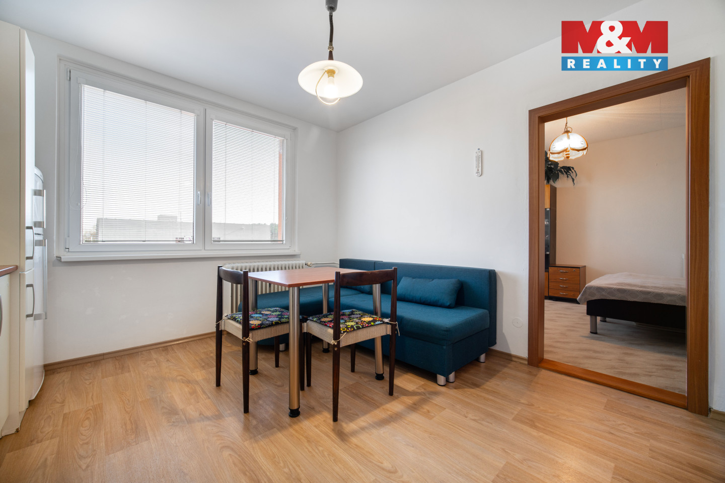 Obývací pokoj s kuchyní.jpg