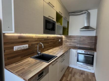 IMG_4698.jpeg | Pronájem bytu, 2+kk, 40 m²