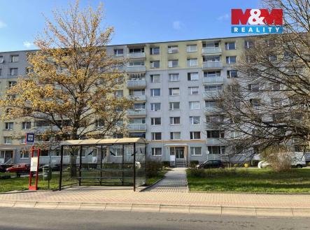 Pohled na dům | Pronájem bytu, 2+1, 62 m²