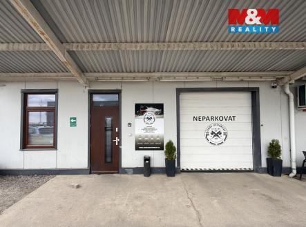 IMG_4158.jpeg | Pronájem - obchodní prostor, 122 m²