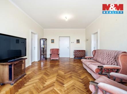 1. NP obývací pokoj | Prodej - dům/vila, 431 m²