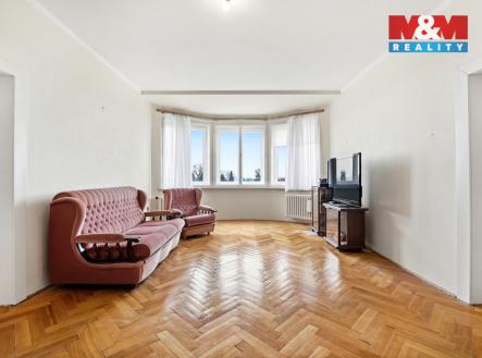 1. NP obývací pokoj | Prodej - dům/vila, 431 m²