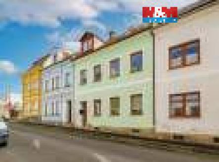 d030425e-5ffe-4ecc-b357-5f94174666d4.jpg | Prodej - dům/vila, 195 m²