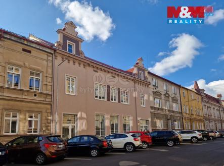vstup z ulice | Pronájem - skladovací prostor, 80 m²