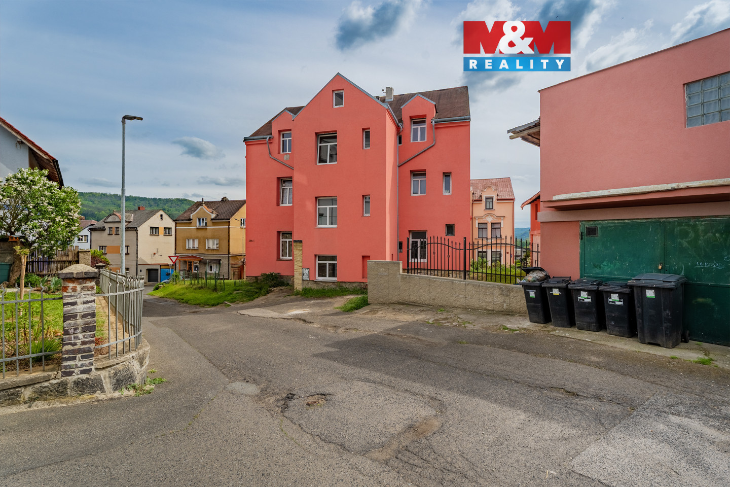 3d306cf7-0919-4e3d-ba50-044ec69bc53f.jpg
