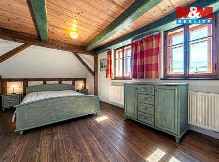 Prodej rodinného domu v Divišově, ul. Horní náměstí | Prodej - dům/vila, 213 m²