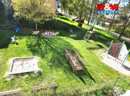 výhled z okna | Prodej bytu, 2+1, 61 m²