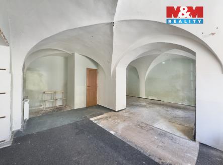 Samostatný nebytový prostor s WC | Prodej - dům/vila, 757 m²