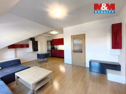 Obývací pokoj s kuchyňským koutem  | Pronájem bytu, 2+kk, 62 m²