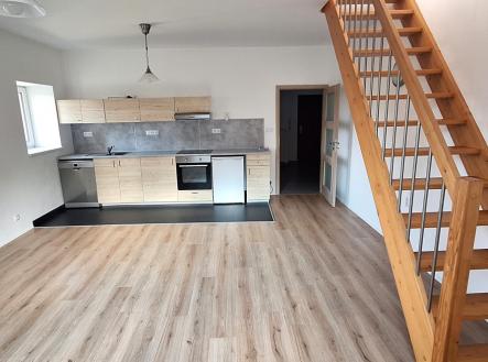 20251127_121404.jpg | Pronájem bytu, 2+kk, 66 m²