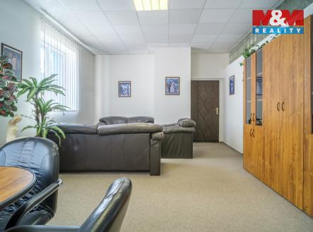 kancelář | Prodej - obchodní prostor, 1 200 m²