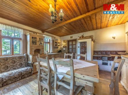 Hlavní světnice s pecí | Prodej - chata/rekreační objekt, 100 m²