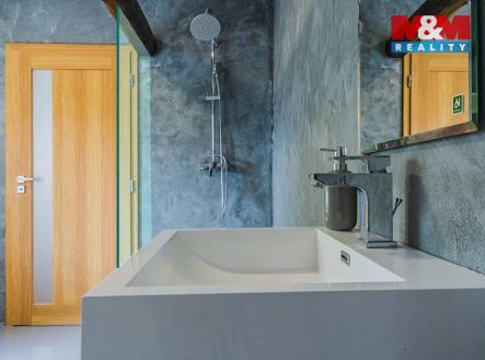 koupelna-v-patre-30cd-1511-627754.jpg | Prodej - hotel, 152 m²