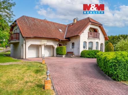 Dům | Prodej - dům/vila, 236 m²
