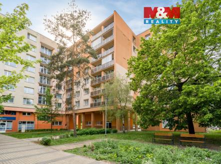 Pohled na dům | Prodej bytu, 1+1, 38 m²