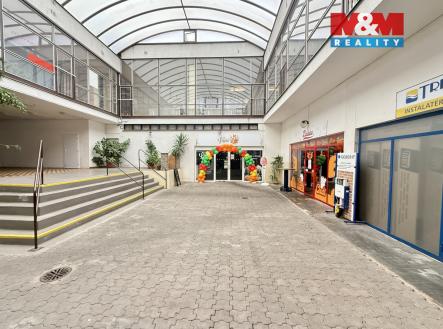 IMG_6985.jpg | Pronájem - obchodní prostor, 291 m²