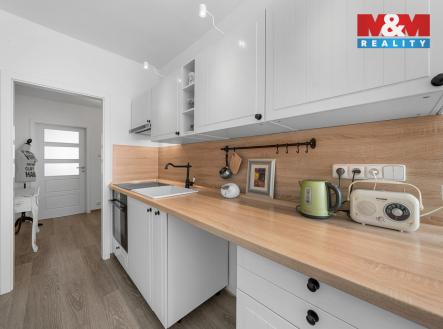 kuchyně | Prodej bytu, 2+1, 65 m²