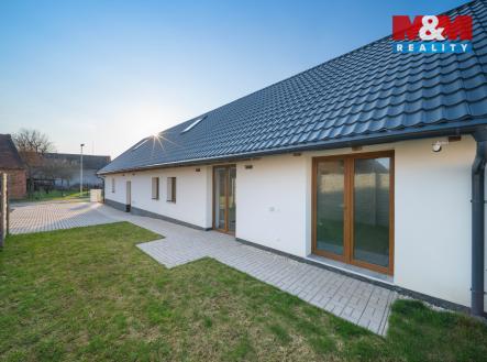 pohled na dům | Prodej - dům/vila, 104 m²
