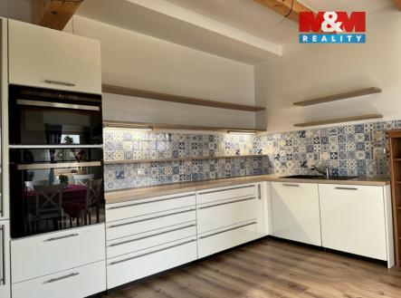AQPuhmjhTxz6md5soihN73t7mpr09fe-vV26hYtkk05Mss5mTaLLtgXJARoz6anBYmo-BqT3jkIwMAaKEdh0gVTz.jpeg | Pronájem - dům/vila, 77 m²