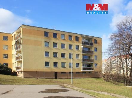 pohled na dům | Pronájem bytu, 1+kk, 31 m²