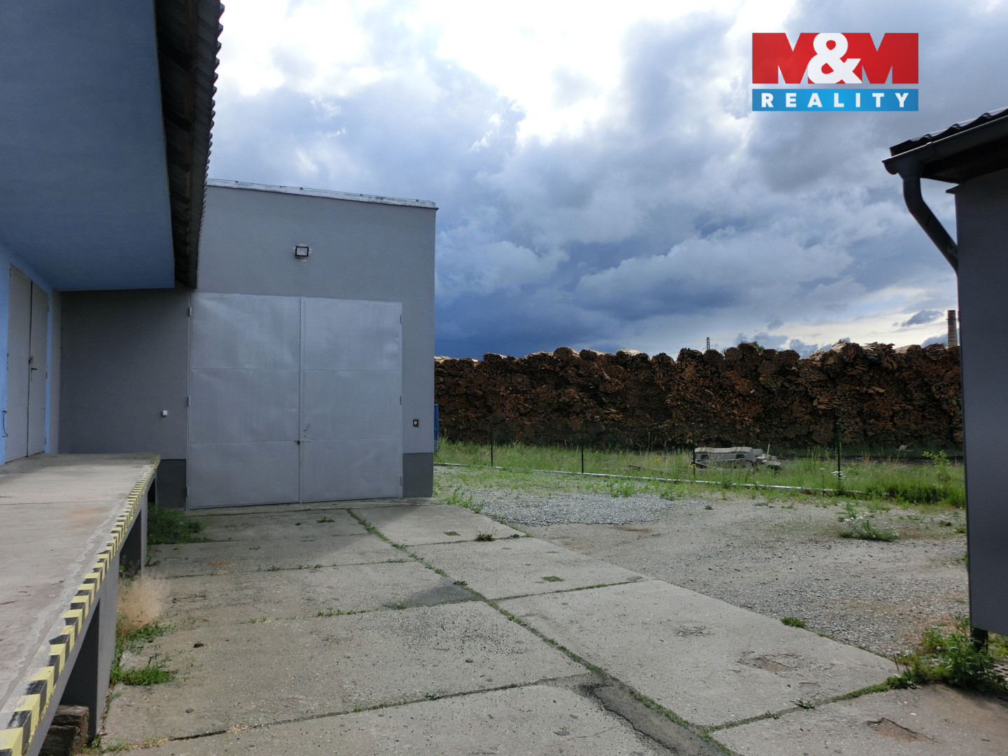 070.jpg
