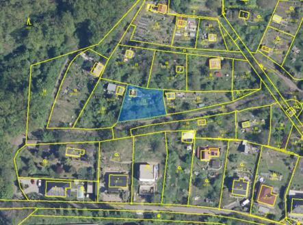 2026-01-05 192150.jpg | Pronájem - pozemek, zahrada, 700 m²