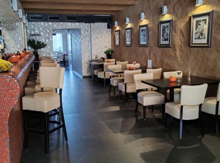 FB_IMG_1780044240527.jpg | Pronájem - restaurace, 210 m²