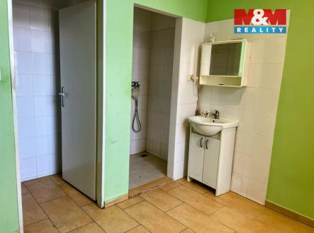 sociální zázemí  | Pronájem - obchodní prostor, 140 m²