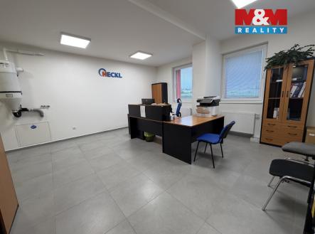 IMG_0067.jpeg | Pronájem - obchodní prostor, 415 m²