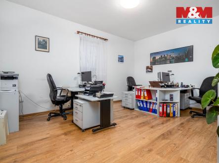 Pracovna  | Prodej - kanceláře, 232 m²