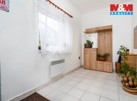 Chodba  | Prodej - kanceláře, 232 m²