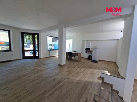 prostory | Pronájem - obchodní prostor, 124 m²