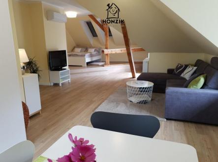 Pronájem bytu, 1+kk, 70 m² obrázek