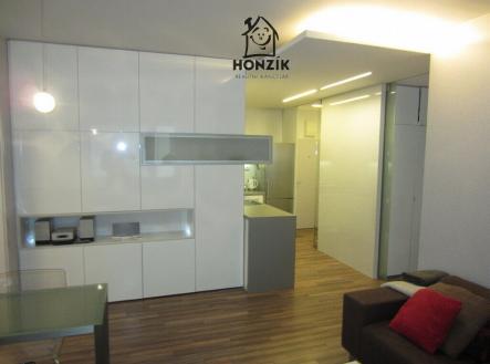 Pronájem bytu, 2+kk, 58 m² obrázek
