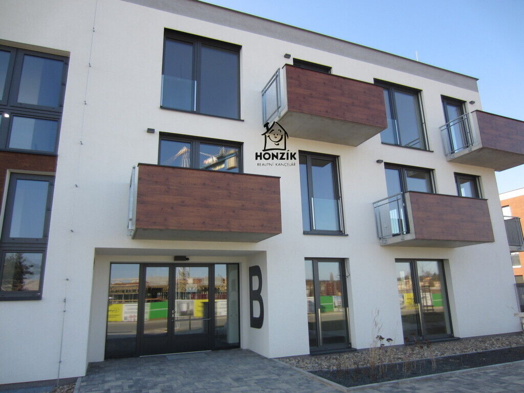 Garážové stání, Stará Boleslav, Všetatská