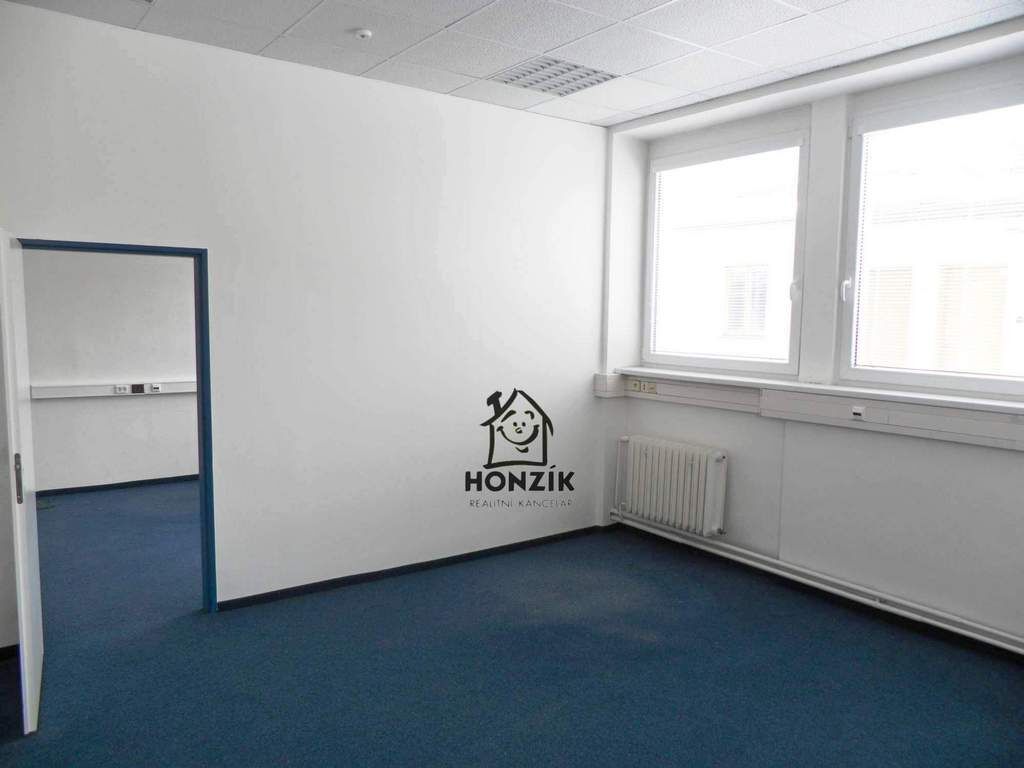 2 kanceláře celkem 54 m2, Praha 5 Košíře, ul. Naskové