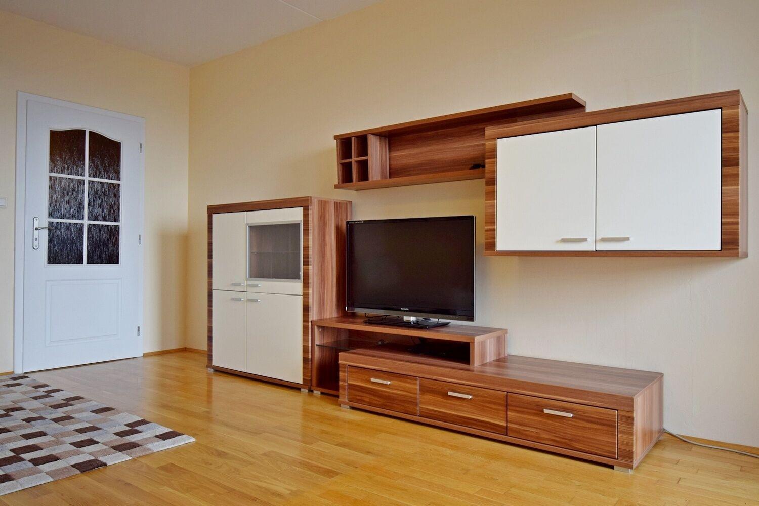 Velmi hezký 2+kk s lodžií, Praha 8 - Troja