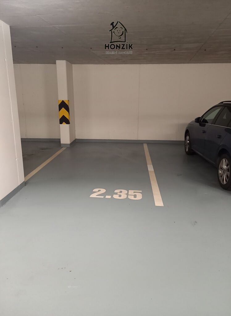 Garážové stání, Praha 5 Stodůlky, ul. Holýšovská