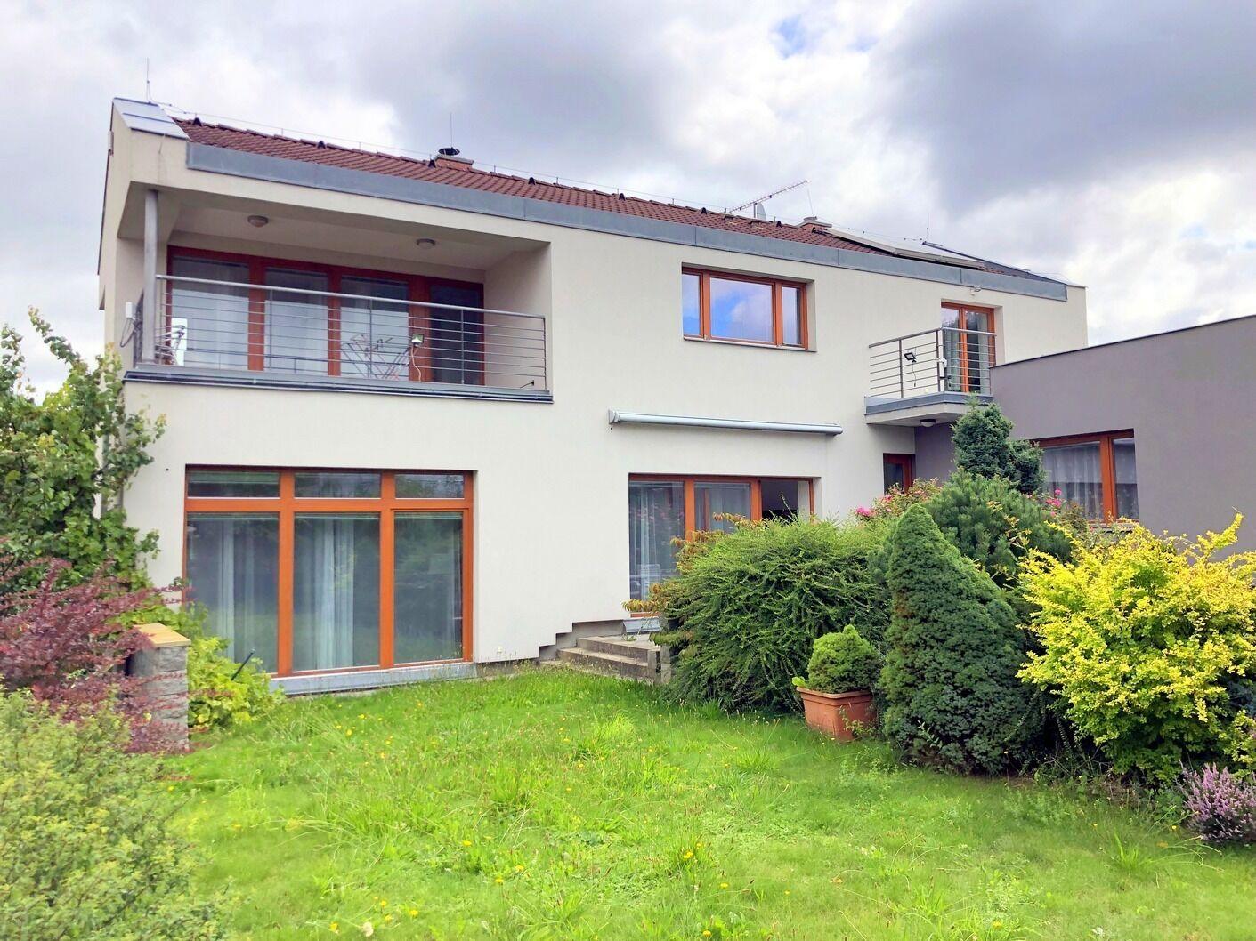 Atypický rodinný dům, Praha 5 - Zbraslav