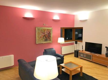 Pronájem - dům/vila, 260 m²