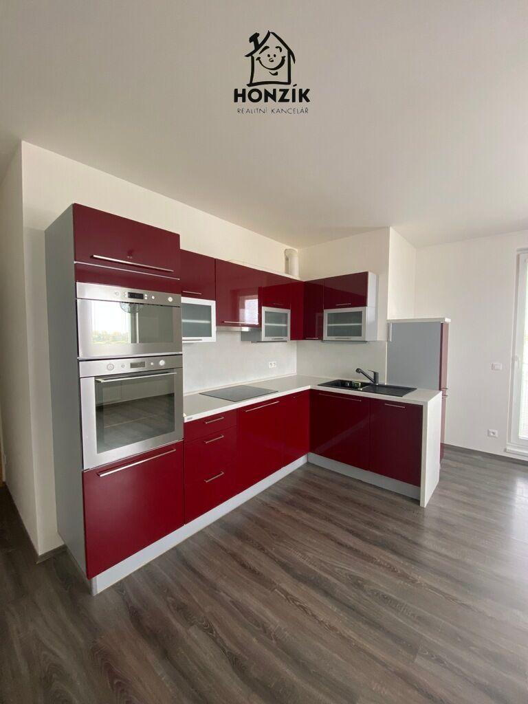 Byt 2 + kk/B, Praha 10 Uhříněves, ul. U uhříněveské obory