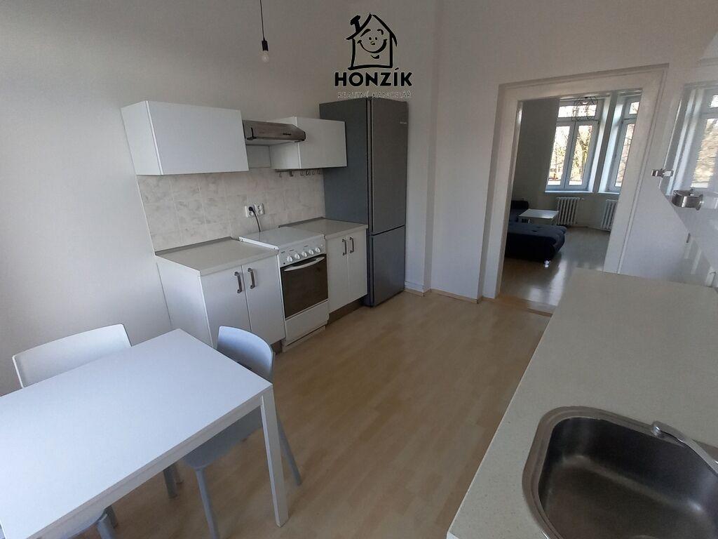 Byt 2+1 v RD, Praha 6 Dejvice, ul. Zvonická