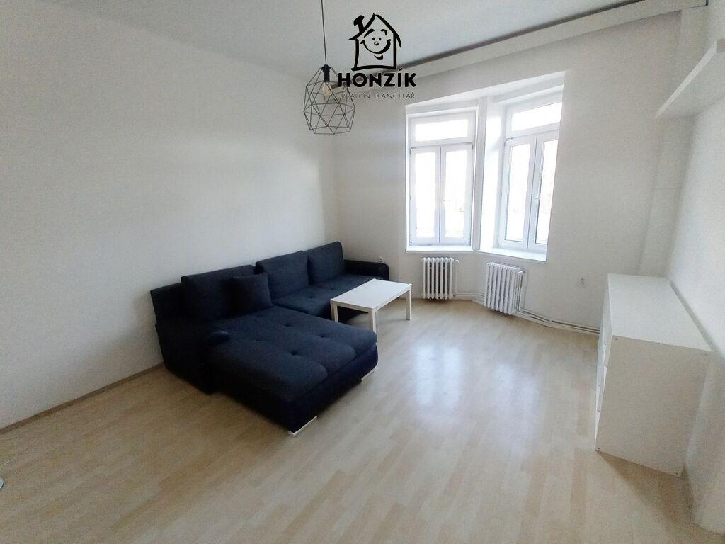 Byt 2+1 v RD, Praha 6 Dejvice, ul. Zvonická