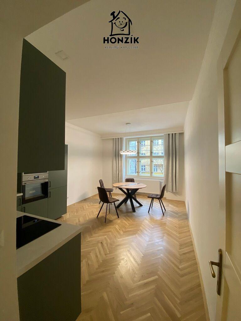 Byt 3+kk/B, 78 m2 + 2 m2, Praha 3 Vinohrady, ul. Vinohradská